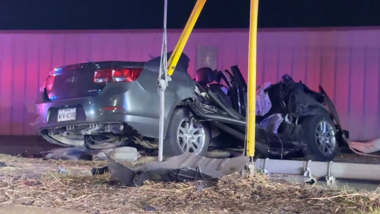  Hombre convulsiona al volante y provoca choque en San Antonio; hay 3 lesionados
