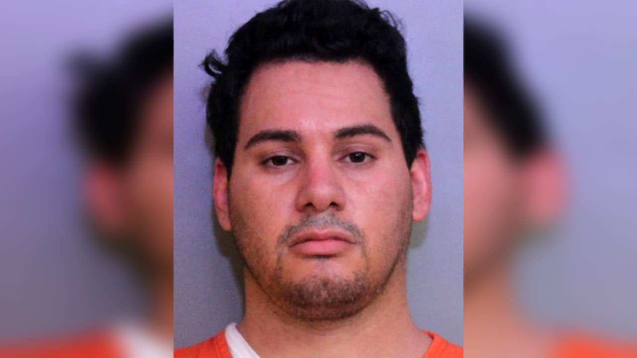 El 'Paramédico del año' es acusado de participar en el robo de vacunas de coronavirus