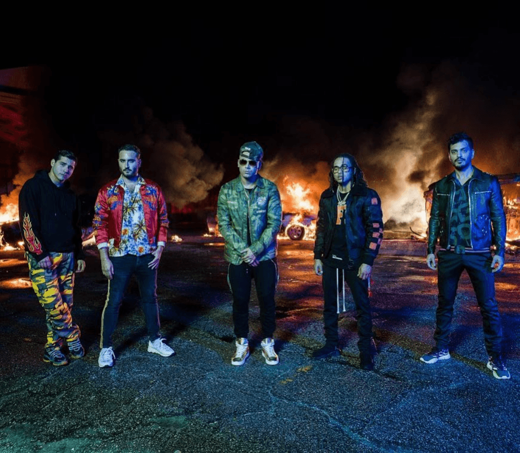 #9 | Me Niego: La agrupación mexicana 
<b>Reik</b>, junto a los reggaetoneros 
<b>Ozuna</b> y 
<b>Wisin</b>, hacen fusión en este 'track'.