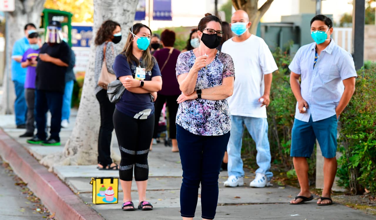 Una vez firmado el paquete de estímulo económico ¿cuándo llegará el cheque al bolsillo de las personas?