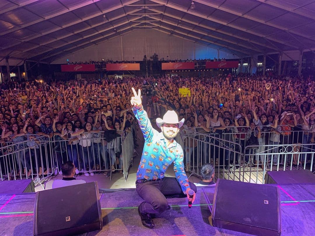 La selección de una sola ganadora será difícil, pero es parte del esquema del show: "Encontrar a una reina de
<b> </b>la canción, no a varias reinas. Las concursantes lo sabían cuando se inscribieron y los jueces también aceptamos ese compromiso", expresó.