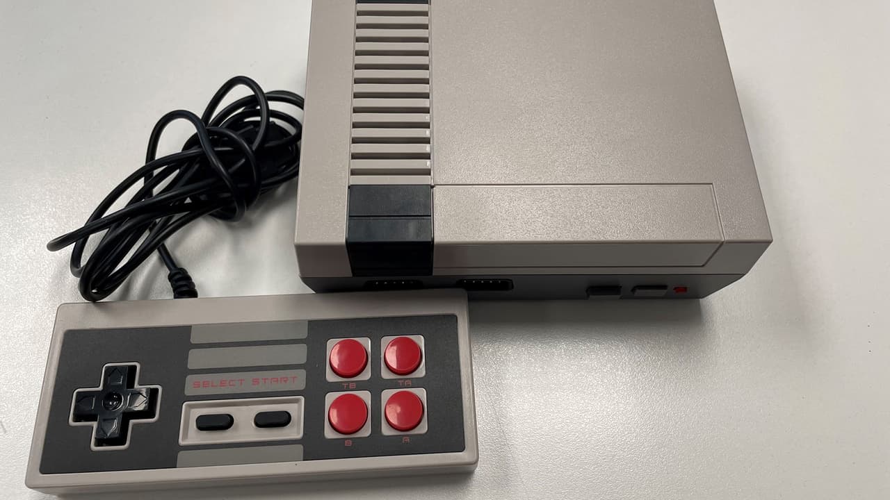 <b>"Durante todo el año, nuestros oficiales tienen mucho cuidado al inspeccionar los productos internacionales para asegurarse de que no sean falsificados o dañinos"</b>, dijo Roderick W. Hudson, director del puerto.