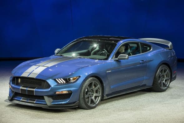 Si el Mustang Shelby GT350 no es suficiente, tal vez el 350R satisfaga las necesidades deportivas de los más exigentes.