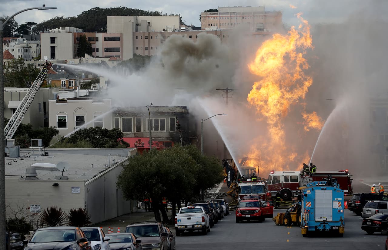 Explosión por fuga de gas en San Francisco provoca incendio en cinco edificios