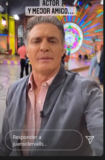 La segunda revelación que hizo, y que curiosamente también involucró aviones y aeropuertos, fue cuando reconoció haber tenido un tórrido romance durante un viaje.
<br>