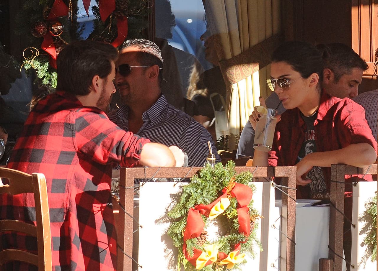 Varias veces se les vio juntos y completamente a solas.