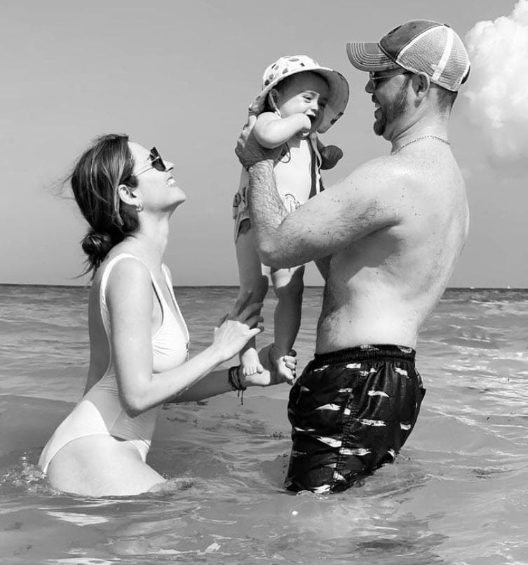 "Vino a decirnos que no se nos olvide que existen los milagros porque ella es un milagro. Le damos gracias a Dios por su vida todos los días", sentenció a la revista.
<br>