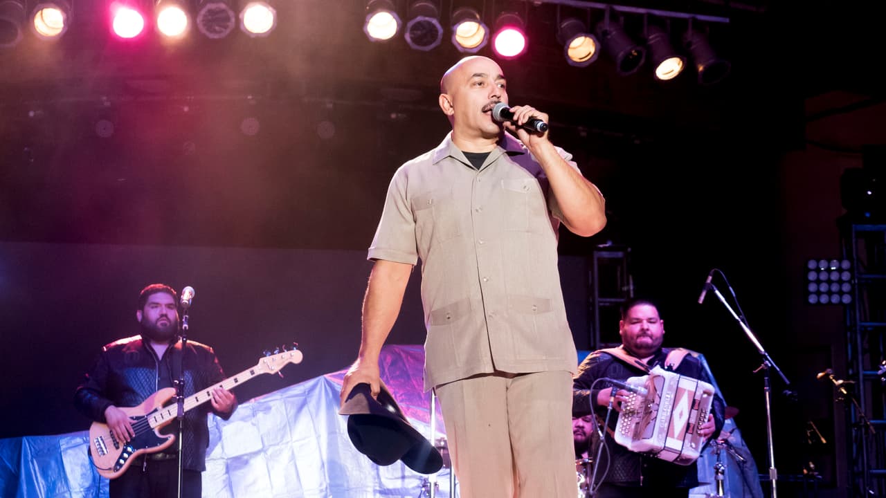 El toque final a la gran feria de Fresno con musica en Español.