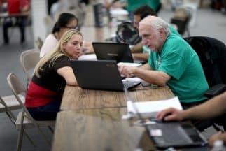 Los latinos poseen el índice más alto de personas no aseguradas entre el resto de la todas las minorías que componen el amplio mosaico cultural de la población de Estados Unidos.