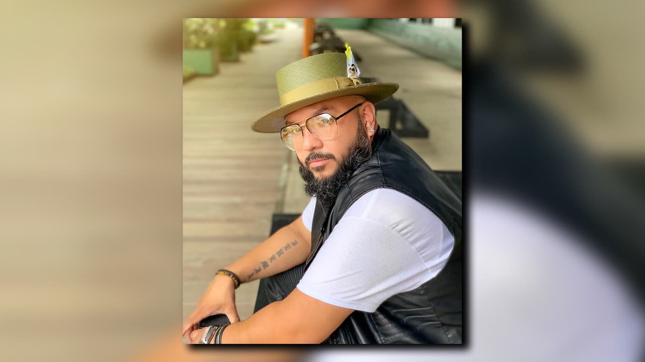 Christian Gutiérrez, de 42 años, murió al ser arrollado en el estacionamiento del Walmart de Lawrenceville Suwanee Road; según el Departamento de Policía de Suwanee fue arrastrado por el camión 100 metros desde el punto inicial.