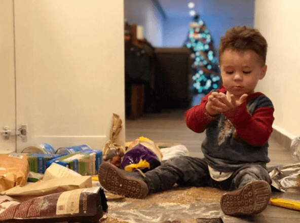 Más de 98 mil 'me gusta' recibió esta publicación hecha por Ariadne a la que la actriz agregó: "Así mi monstrito hermoso. Temporada navideña 2017 #fotodepapá".