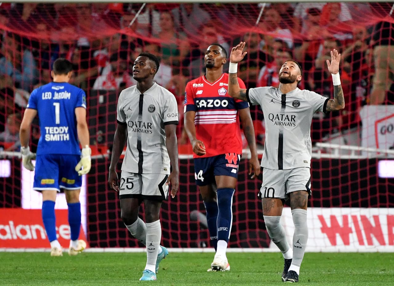 París Saint Germain se dio un festín de goles como vistante ante Lille y se afianzó como líder de la Ligue 1.