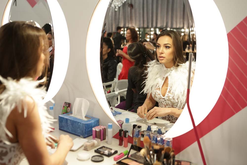 Las 25 chicas disfrutaron cada minuto del show aún sabiendo que esta podría ser su última noche. Abrazos, buenos deseos, tensión, nervios y mucho más se vivió en la tercera noche de NBLVIP.