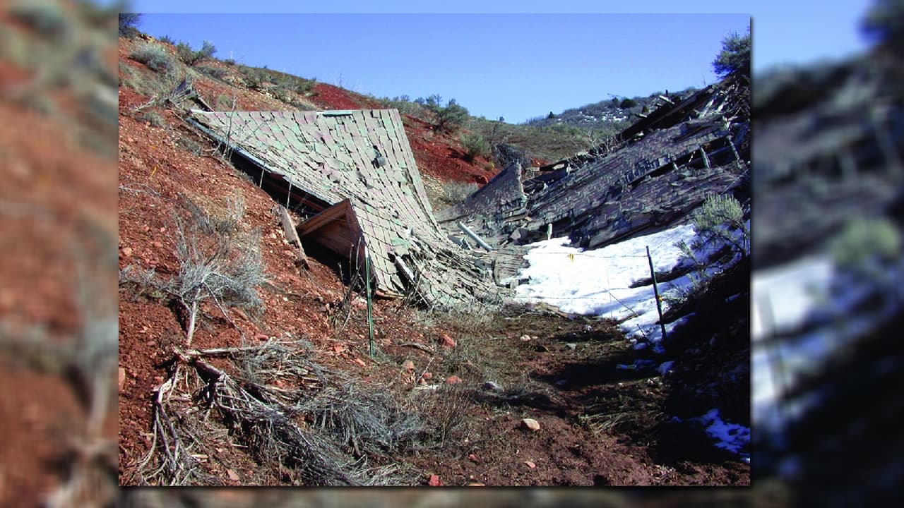 <b><a href="https://goo.gl/maps/aRsv7WoSRECyM5226" target="_blank">¿Cómo llega a Thistle Landslide Revisited?</a></b> Viaje por la I-15 a la ciudad de Spanish Fork. Tome la salida 261 y diríjase al este por la Ruta 6/89. Para ver el desprendimiento desde el lado de la corriente, gire a la derecha en la carretera del 
<b>parque del Río Spanish</b> 
<b>Fork</b> después de aproximadamente 11 millas.
