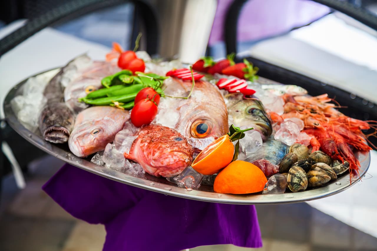 Existen tres tipos de cocción para el marisco: hervido, horneado o a la plancha, sin embargo el más común es hervido, ya que conserva el sabor marino.