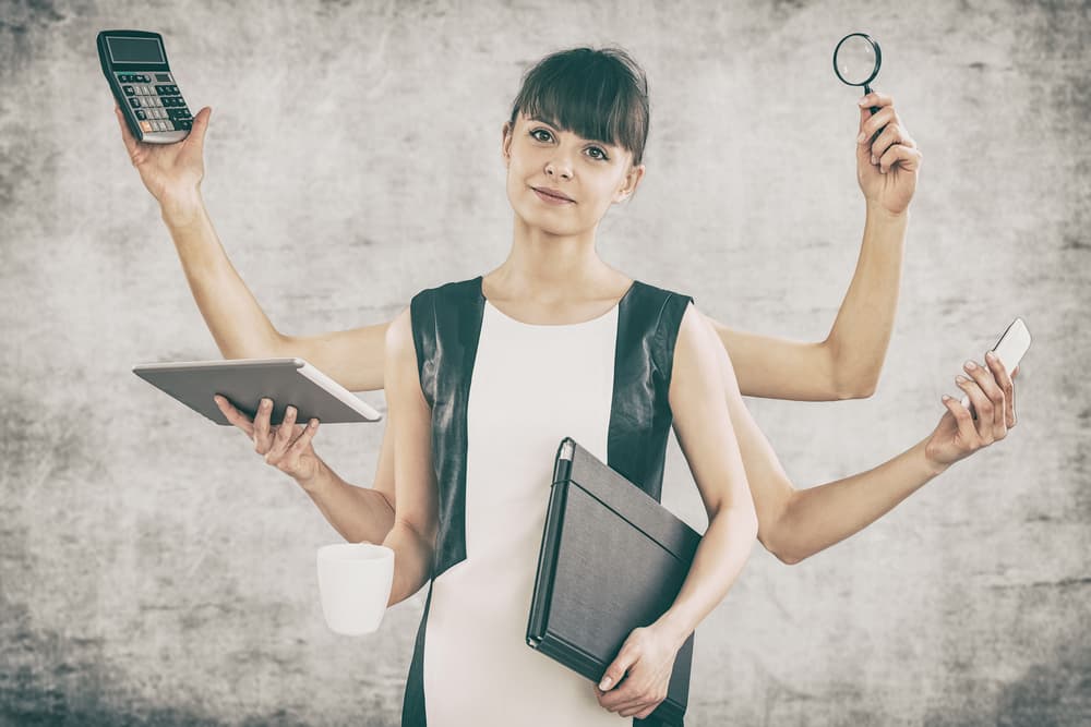 <b>Frase del día:</b> un día miraremos atrás con nostalgia la época en que los seres humanos éramos los inteligentes, y no los teléfonos, pero entonces ya será demasiado tarde para salvar la esencia de la humanidad.