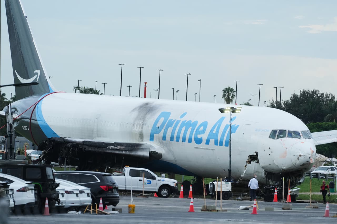 Amazon suspende el uso de 21 Air, la aerolínea de carga cuyo avión se salió de la pista de Miami y mató a 5 personas