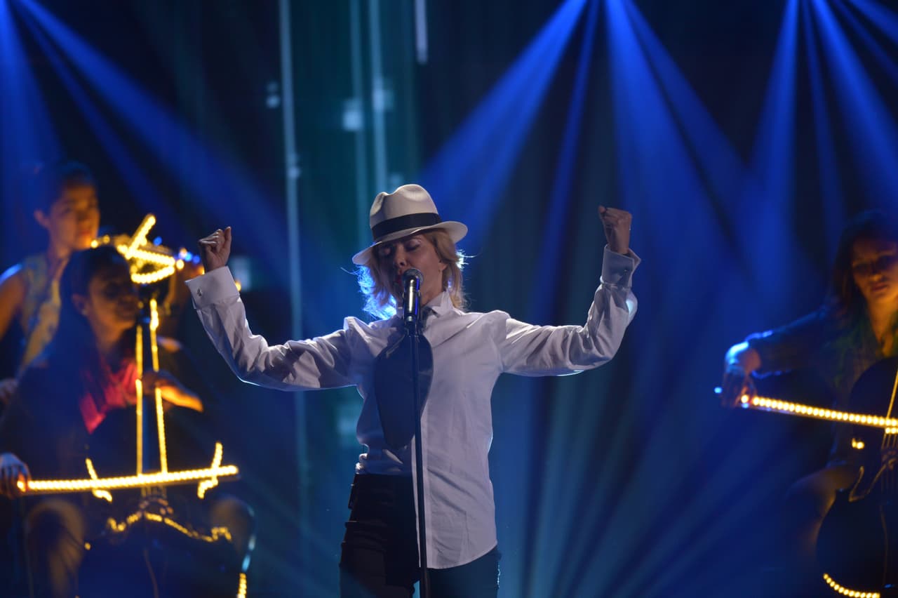 Gloria pisará este escenario para enamorar a los asistentes y a los televidentes.