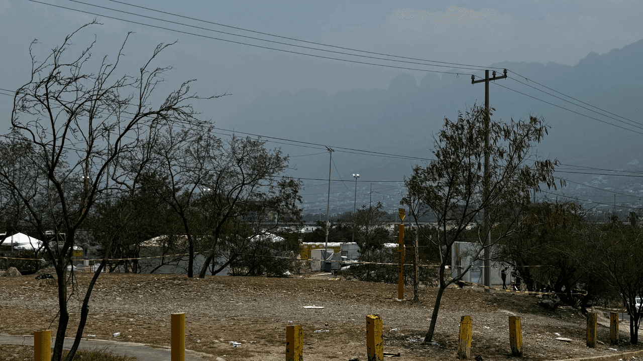 La Guardia Nacional mexicana y la policía de San Pedro están custodiando el sitio.