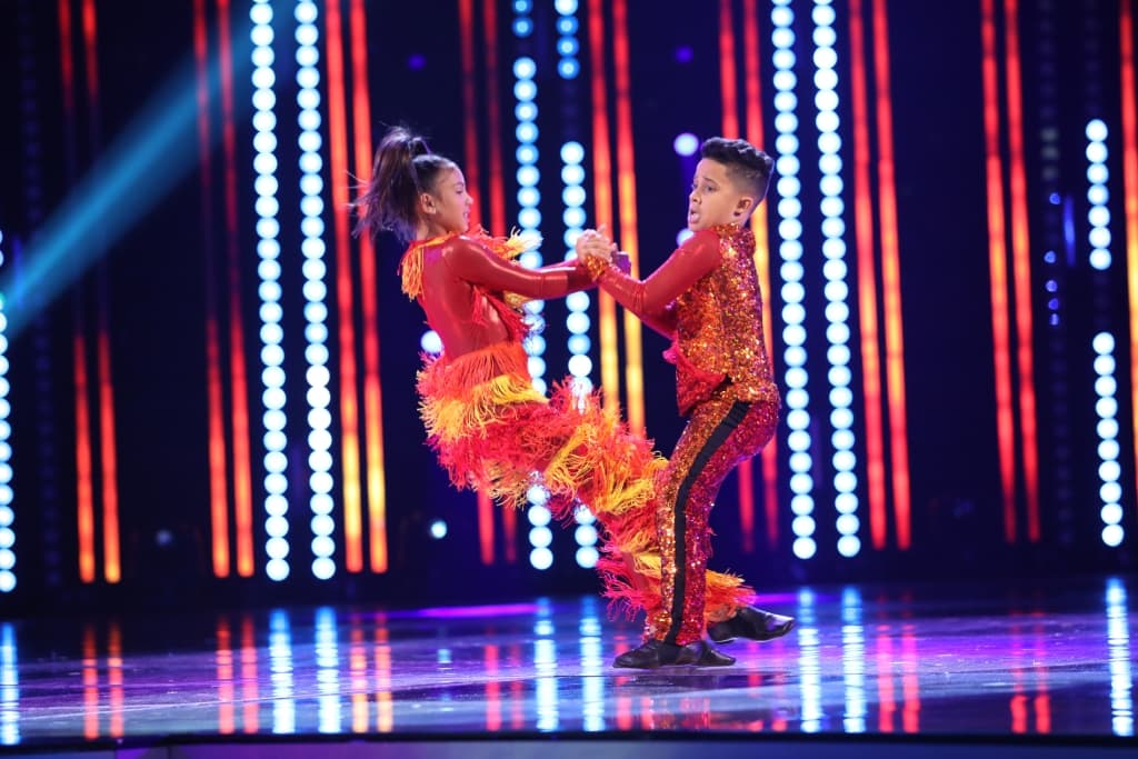 Luego sorprendieron con un merengue.