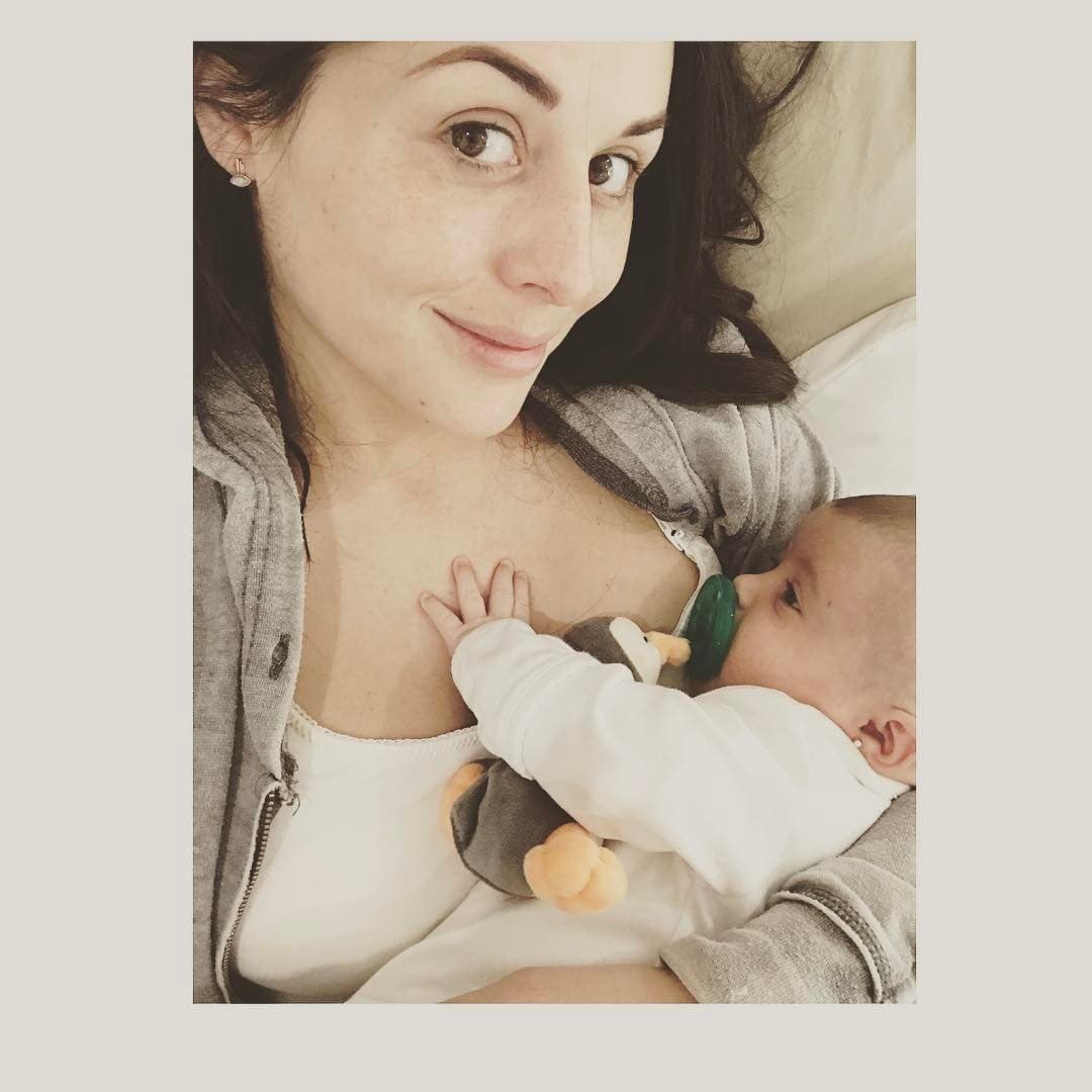 La llegada de Lúa le ha sentado muy bien, pues ha resaltado su belleza natural.