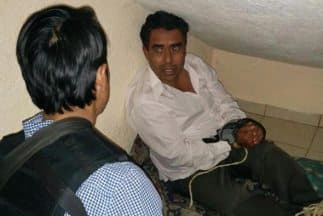 El diputado David Martínez Martínez al momento de su rescate. Foto tomada de Twittter.