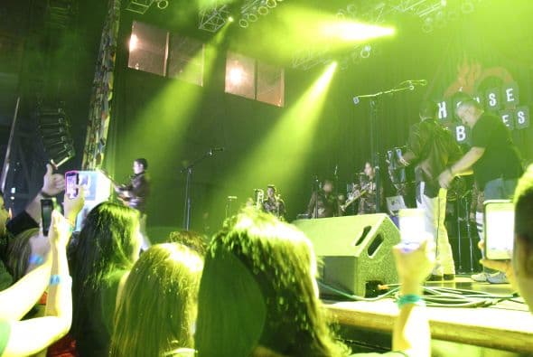 La Trakalosa de Monterrey prendió la fiesta del VIP Tour de Premios Juventud la noche del jueves en el House of Blues ¡Nos dejaron borrachos de amor por ellos!