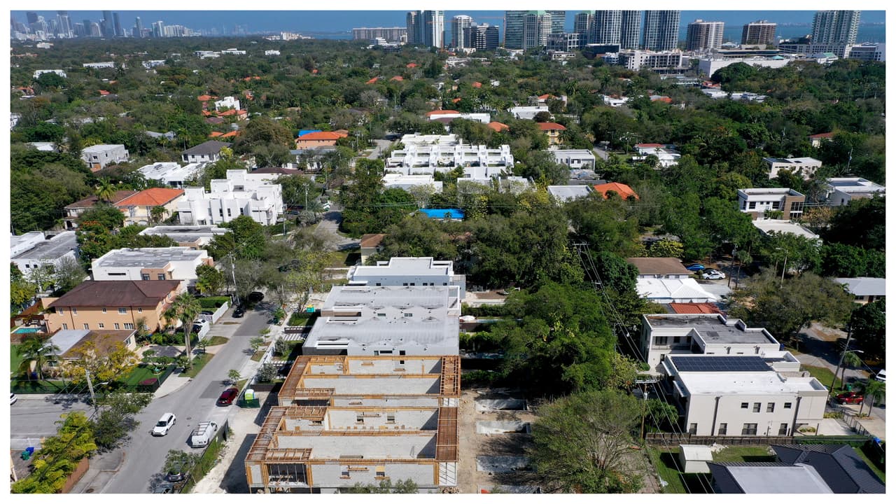 ¿Aumento en las tasas de interés hipotecario podría bajar el precio de las casas en Miami?