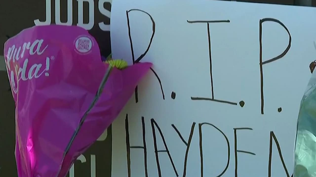 Muerte de Hayden Panettiere: Seguidores recuerdan a la actriz en Greenville, Carolina del Sur