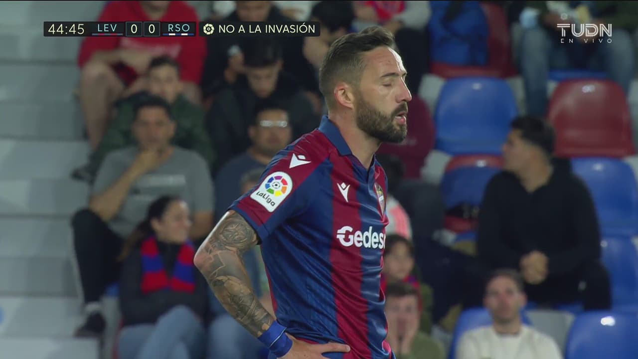 ¡Ya van tres! Morales falló otra vez solo frente al guardameta Remiro