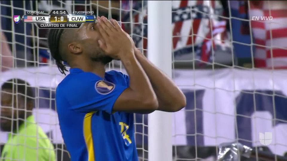 Tiro de esquina para USA