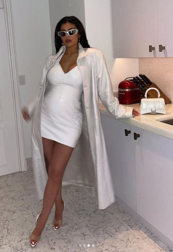 No escribió ningún mensaje para acompañar las fotos, solo agregó un emoticono de ángel.
<br>