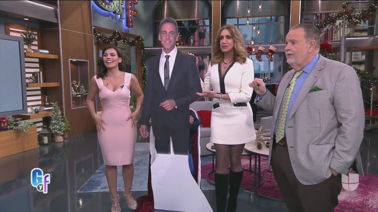 Al hablar de su compromiso, la presentadora dijo: “Estoy 
<b><a href="https://www.univision.com/shows/el-gordo-y-la-flaca/karina-banda-revela-un-nuevo-video-de-su-pedida-de-matrimonio-y-cuenta-como-carlos-ponce-la-sorprendio-video">súper emocionada</a></b>, la verdad no me lo esperaba. La verdad que los que pudieron ya ver el video se dieron cuenta la cara que hice porque no me lo esperaban nada”.