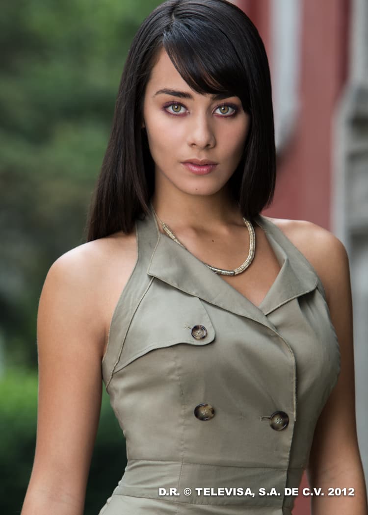 Pronto la vimos con su primer antagónico en "Cachito de Cielo" (2012).