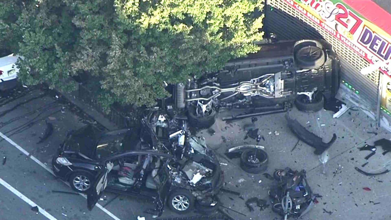 Fuerte accidente vehicular deja tres personas heridas en Inwood