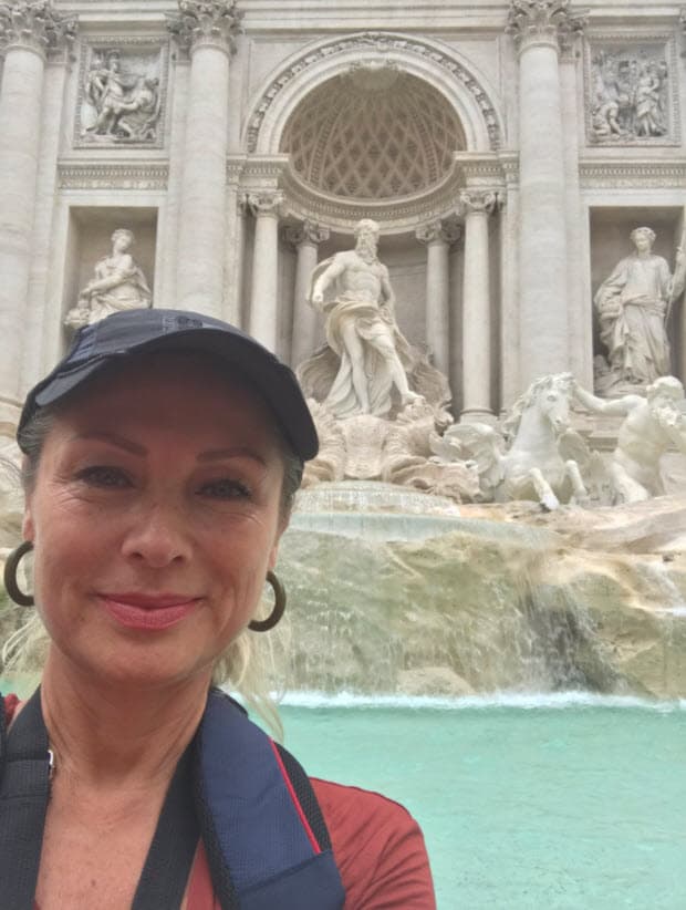 <b><a href="http://www.univision.com/temas/leticia-calderon">Lety Calderón</a></b> es tres años menor que ella, el próximo 15 de julio cumplirá 50 años, pero luce un poco mayor, ¿no crees?