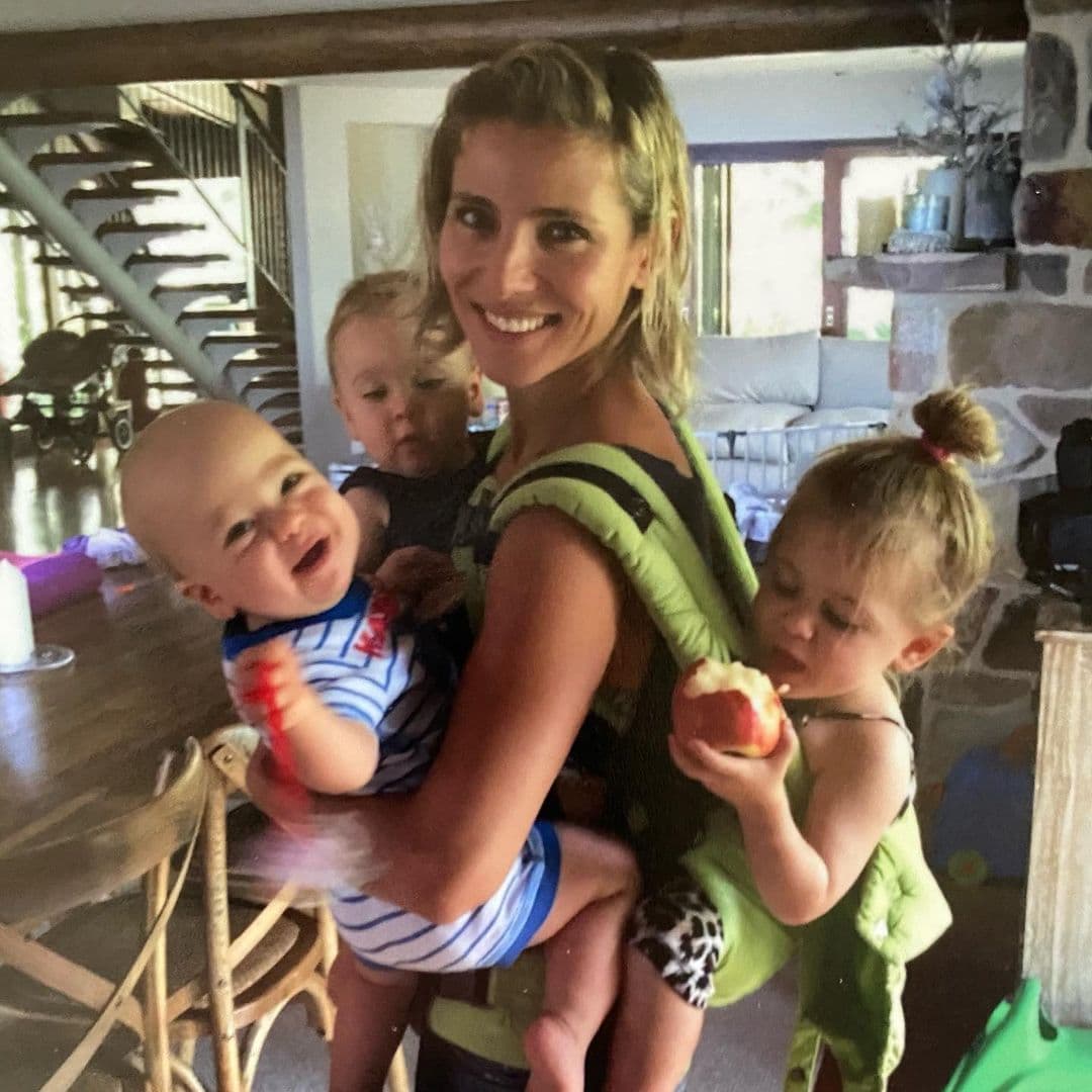 Chris Hemsworth compartió una foto de su esposa Elsa Pataki y sus tres hijos y felicitó a todas las madres en su día.