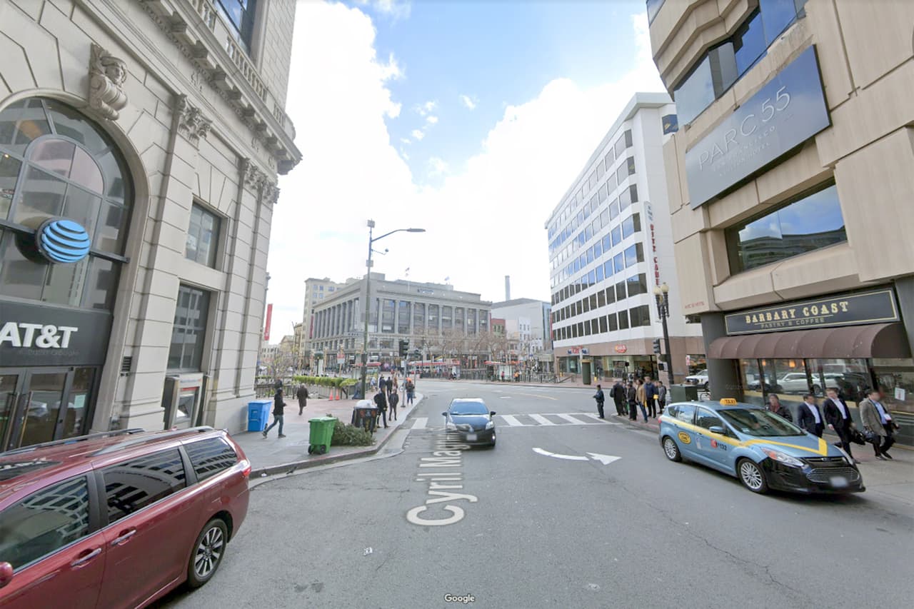 <b>Puesto 8. San Francisco, California. </b>Vecindario delimitado entre las calles Turk, Taylor, Ellis, Powell y Market.
<br>
<br>
<b>Crímenes violentos previstos por año: </b>242
<br>
<br>
<b>Tasa de crímenes violentos prevista:</b> 203 crímenes por cada 1,000 residentes. 
<a href="https://www.univision.com/noticias/estados-unidos/estas-son-las-ciudades-mas-corruptas-de-eeuu-en-base-a-funcionarios-publicos-sentenciados-fotos"><u>Vea aquí las ciudades más corruptas de EEUU en base a funcionarios públicos sentenciados</u></a>