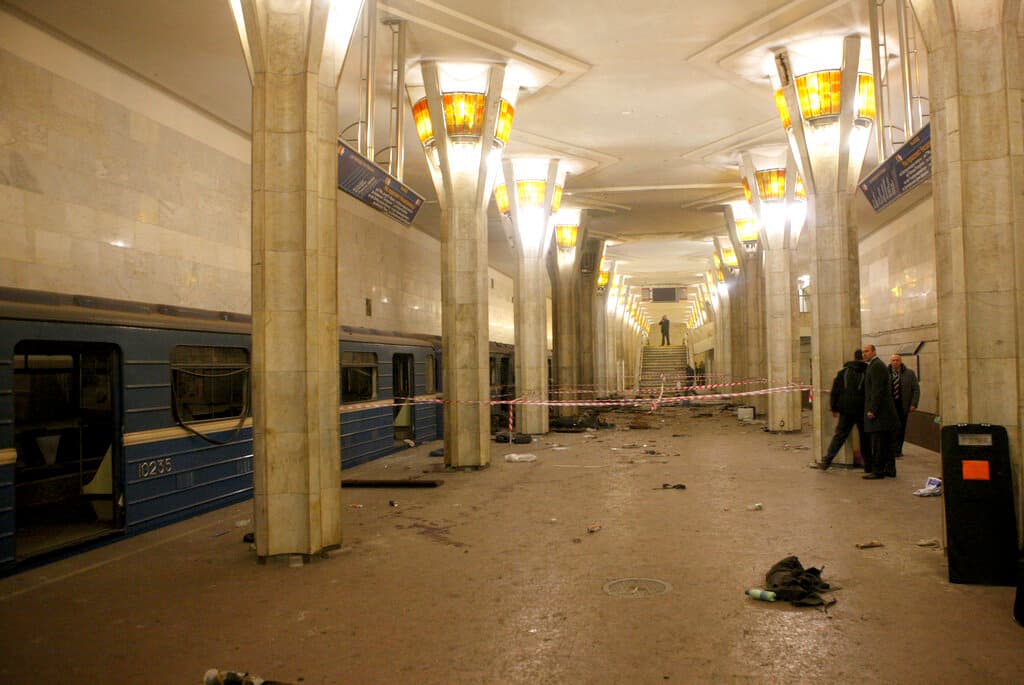 Años después este metro fue escenario de otra tragedia. En 2011 sucedió una exploción en la estación de metro Oktyabrskaya.