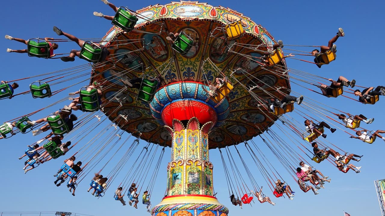 <b>5. Visita Coney Island y las playas de NYC</b>
<br>
<br>Este parque de diversiones, ubicado al sur de Brooklyn, 
<b><a href="https://www.univision.com/local/nueva-york-wxtv/coney-island-un-plan-que-muchos-eligen-para-pasar-el-fin-de-semana-largo-en-nueva-york-video" target="_blank">es un punto icónico de la ciudad que se convierte en uno de los destinos favoritos de locales </a></b>y turistas durante el verano.