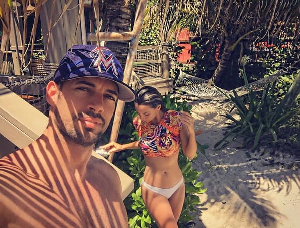 Como cuando presumieron su amor en Miami, derrochando sensualidad en sus días de descanso. Además sus fotos son el reflejo de que se encuentran muy felices juntos.