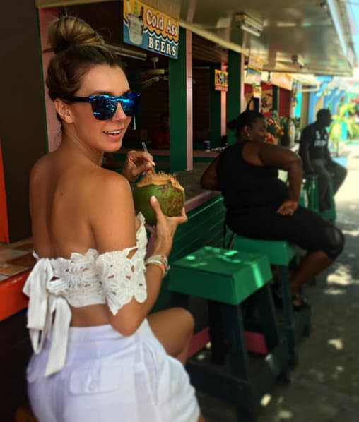 Ahora sabemos porque William está muy enamorado de la sexy Ely.