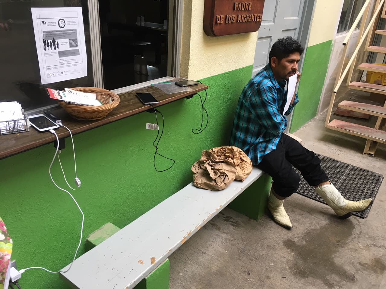 La ciudad fronteriza de Tijuana recibe diariamente entre 125 y 180 deportados, la mayoría procedentes de California.