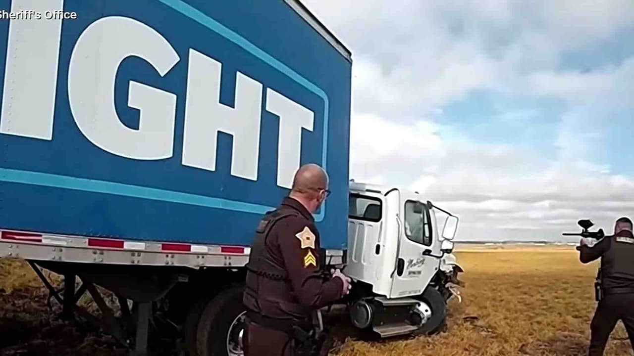 Policía detiene a conductor que robó camión de cervezas en Kentucky