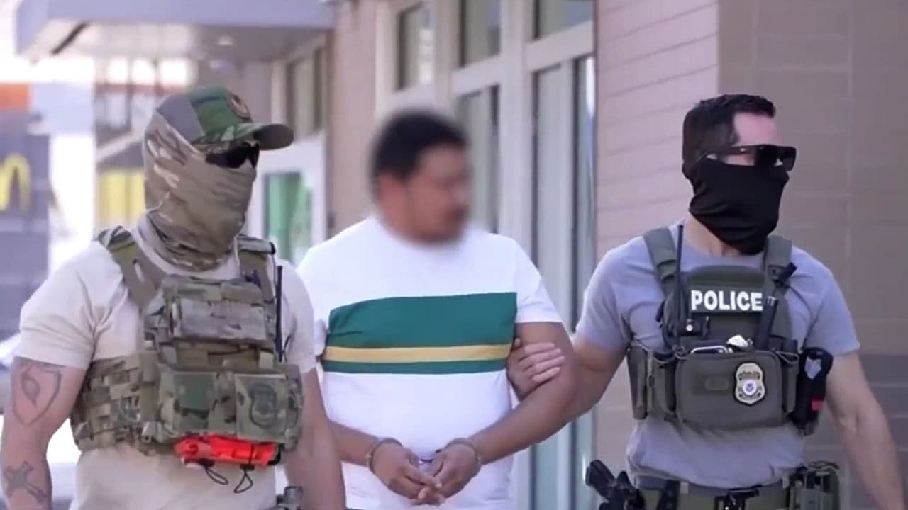 Seguro para policías que colaboren con ICE: Abogados y activistas proinmigrantes cuestionan la propuesta