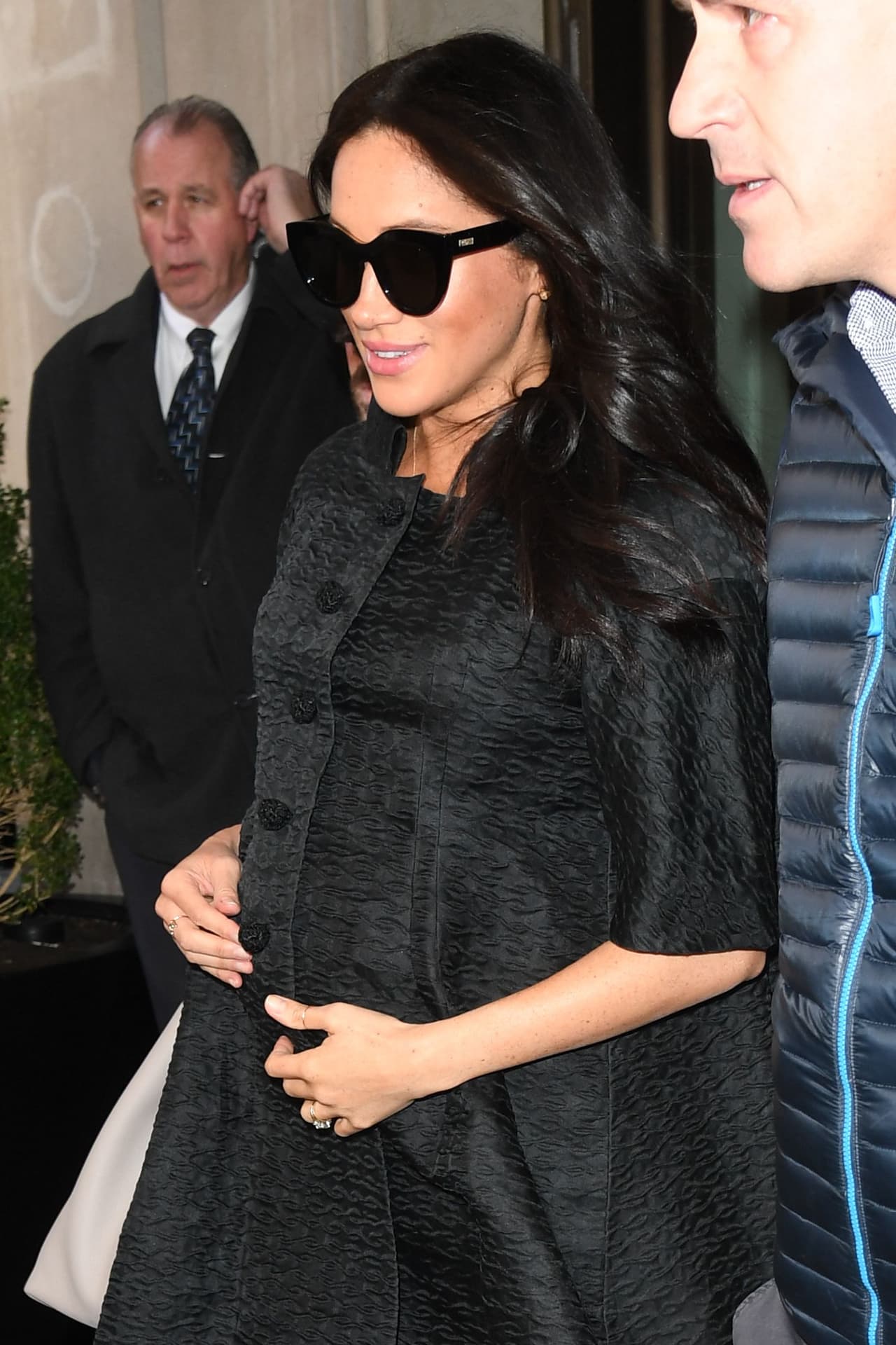 Además, la abogada especializada en derechos humanos es una de las mejores amigas de la duquesa de Sussex.