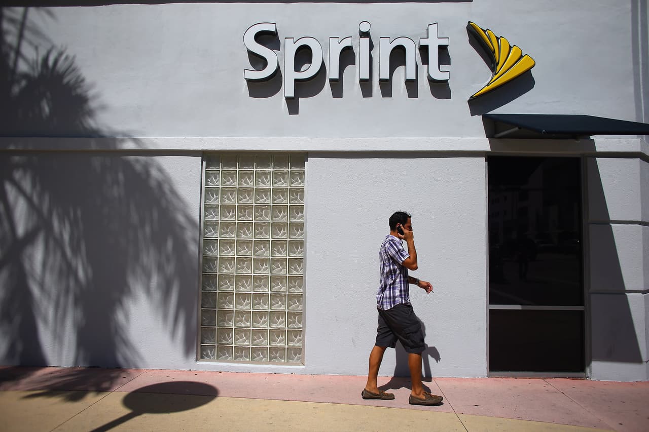 Verizon y Sprint regresarán dinero a clientes