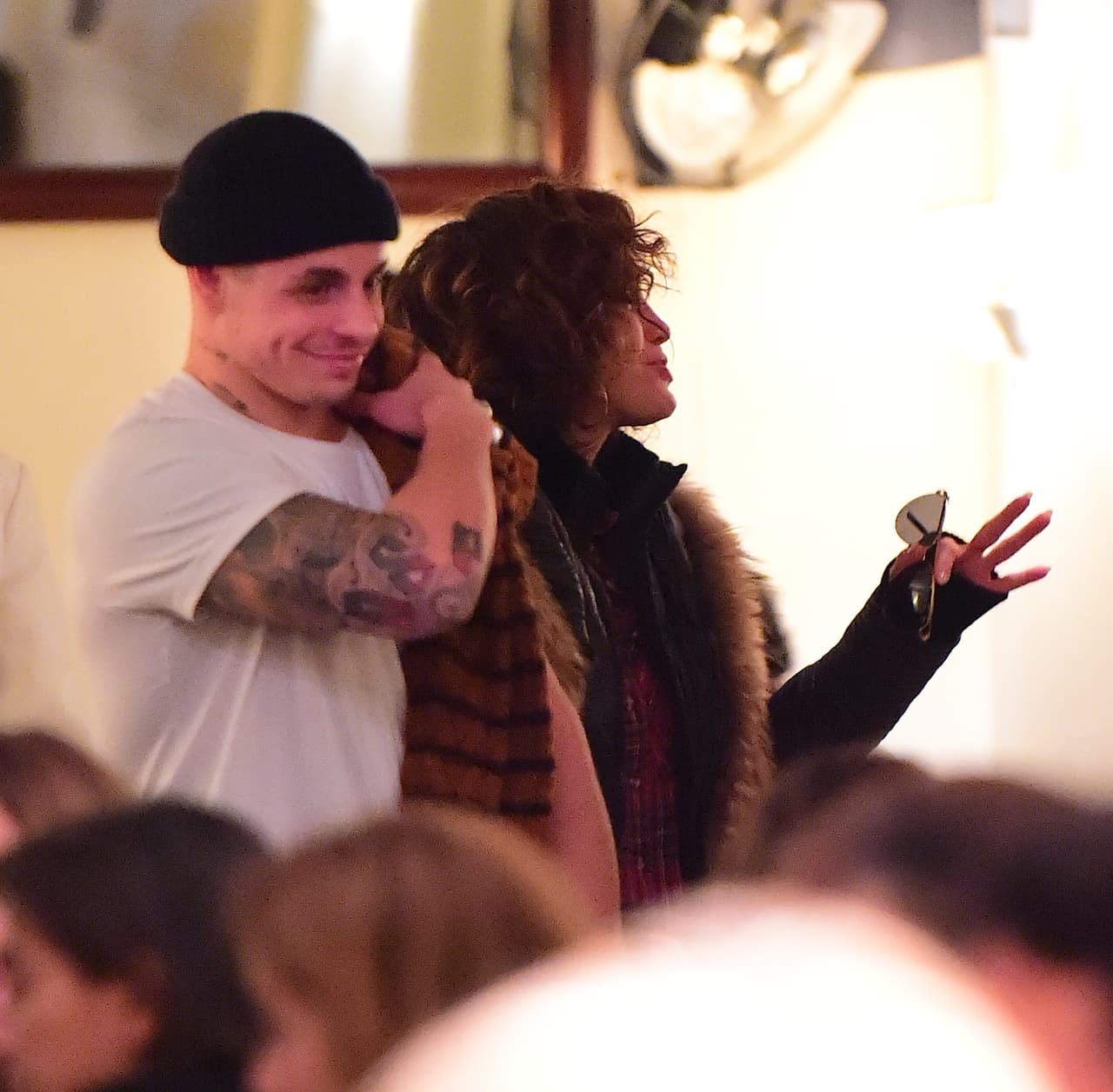 Tras terminar con su comida la parejita y los niños se retiraron de lo más contentos.