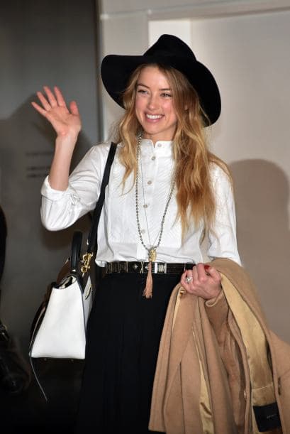 Y ahora, Amber se encuentra solterita otra vez...