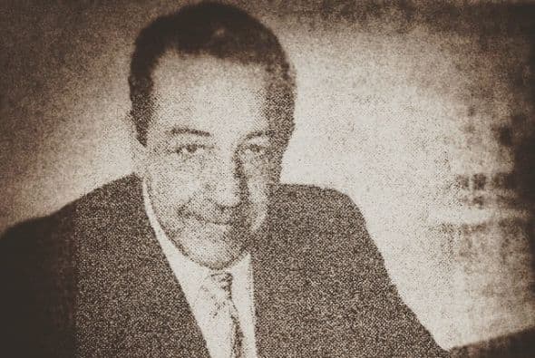 En una entrevista con 
<a href="http://peopleenespanol.com/">People en Español</a>, 
<a href="http://www.univision.com/temas/thalia"><b>Thalía</b></a> contó que por mucho tiempo se sintió culpable, pues recuerda que después de darle un beso en la mejilla a su papá, este falleció.